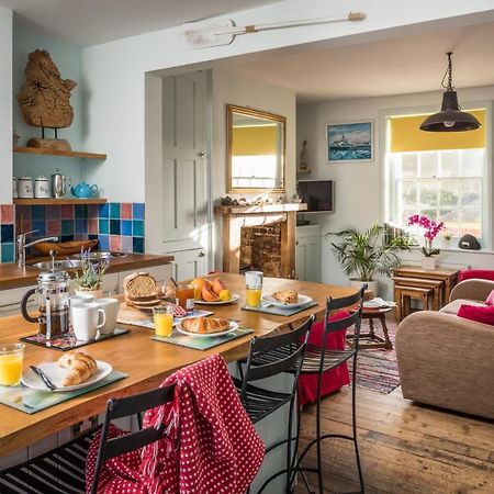 Coastguards Beach House Camber Bagian luar foto