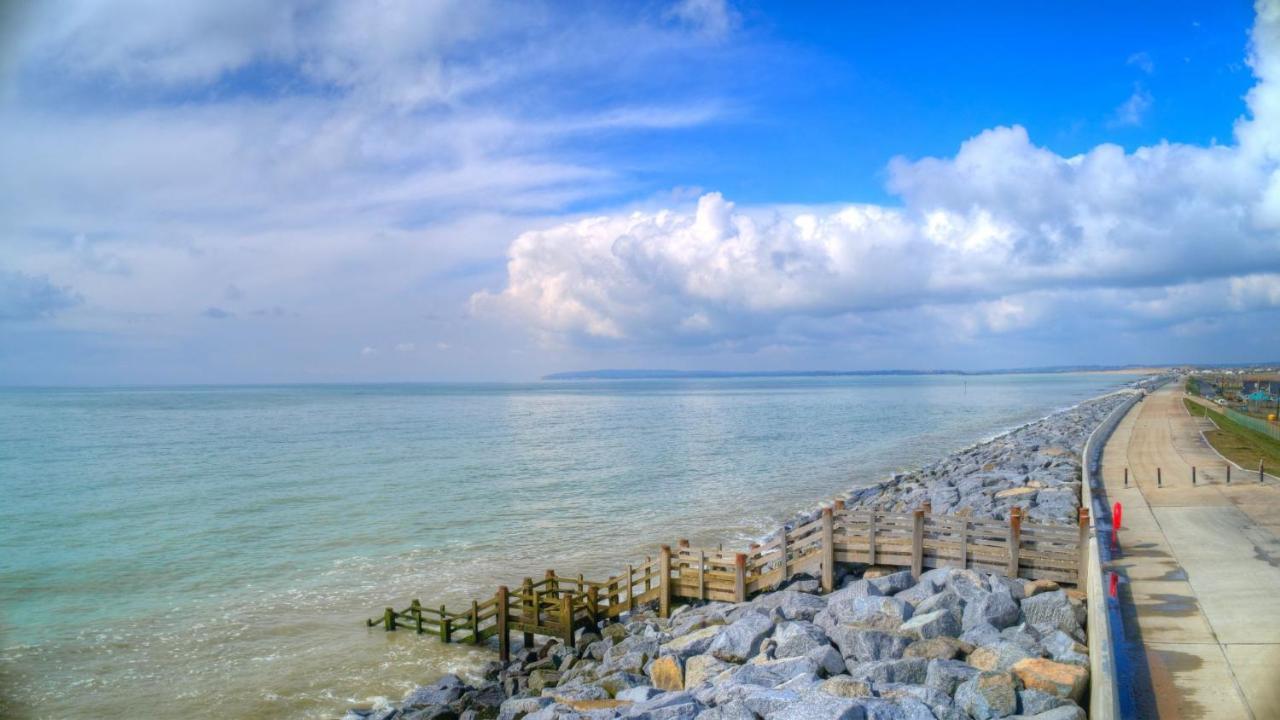 Coastguards Beach House Camber Bagian luar foto