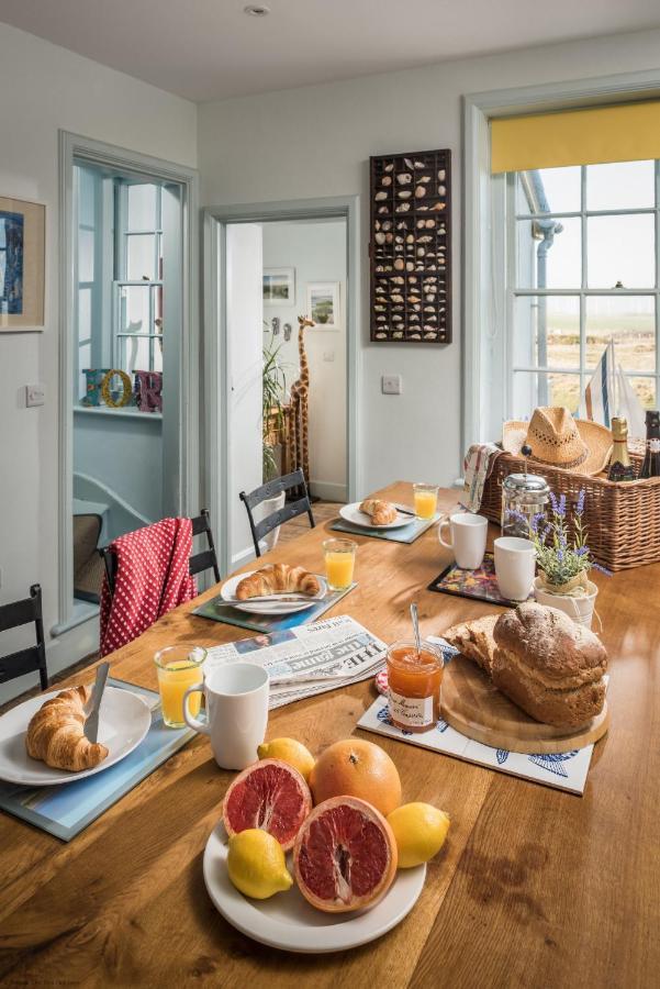 Coastguards Beach House Camber Bagian luar foto