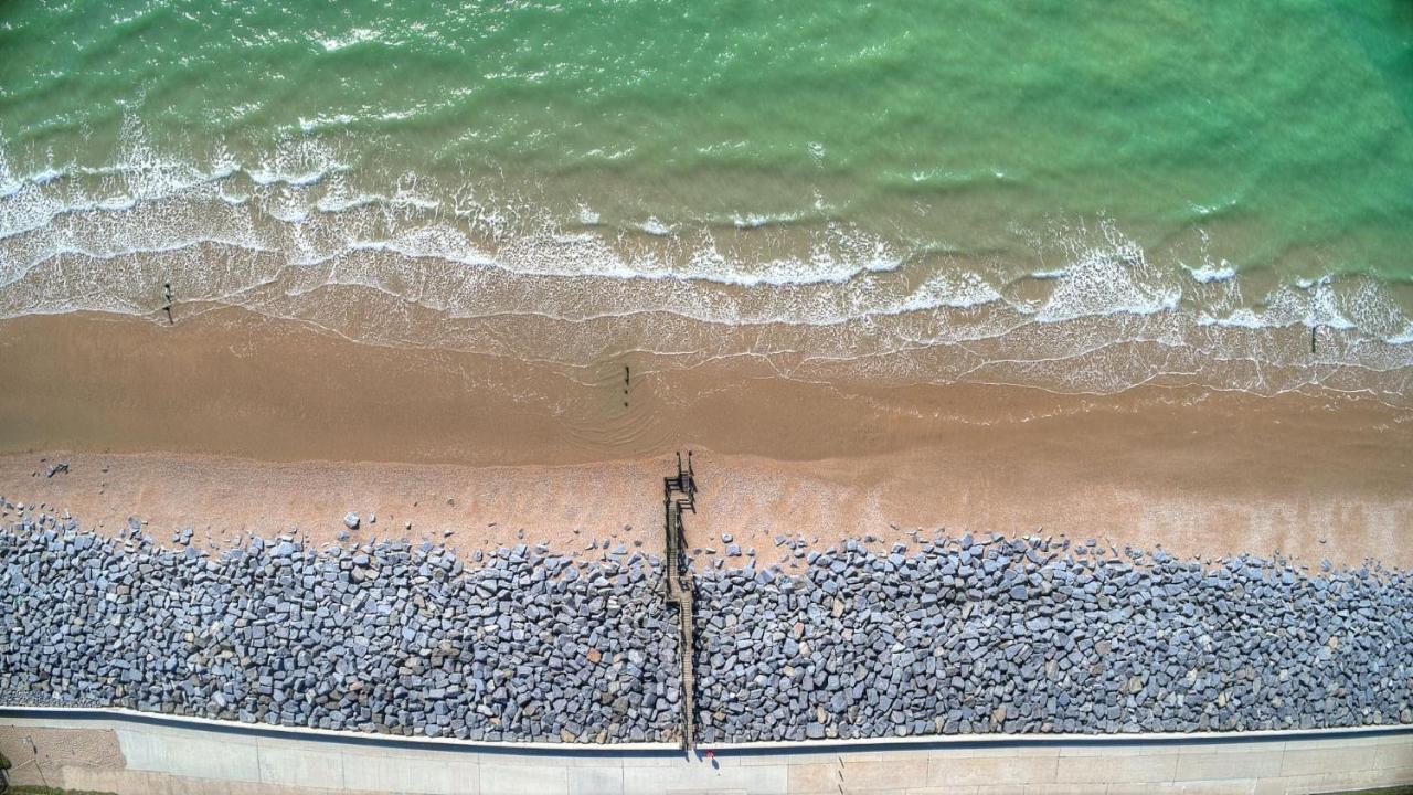 Coastguards Beach House Camber Bagian luar foto